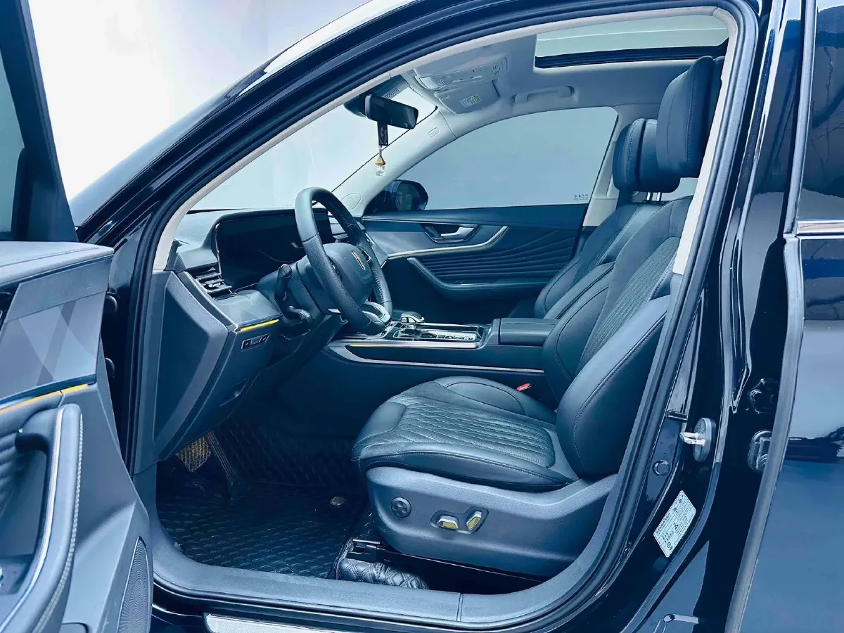 2023 HongQi HS5 2.0T 252HP L4 8AT,autocango,china used car exporter,china ev exporter,chinese used car exporter,chinese used ev exporter