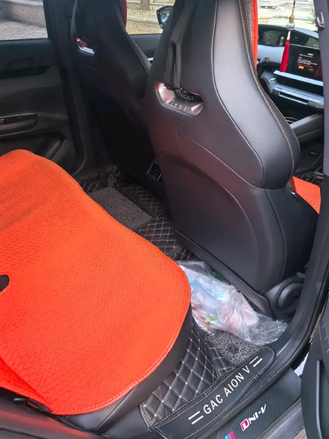 2024 ChangAn UNI-V 1.5T 188HP L4 7DCT,autocango,china used car exporter,china ev exporter,chinese used car exporter,chinese used ev exporter