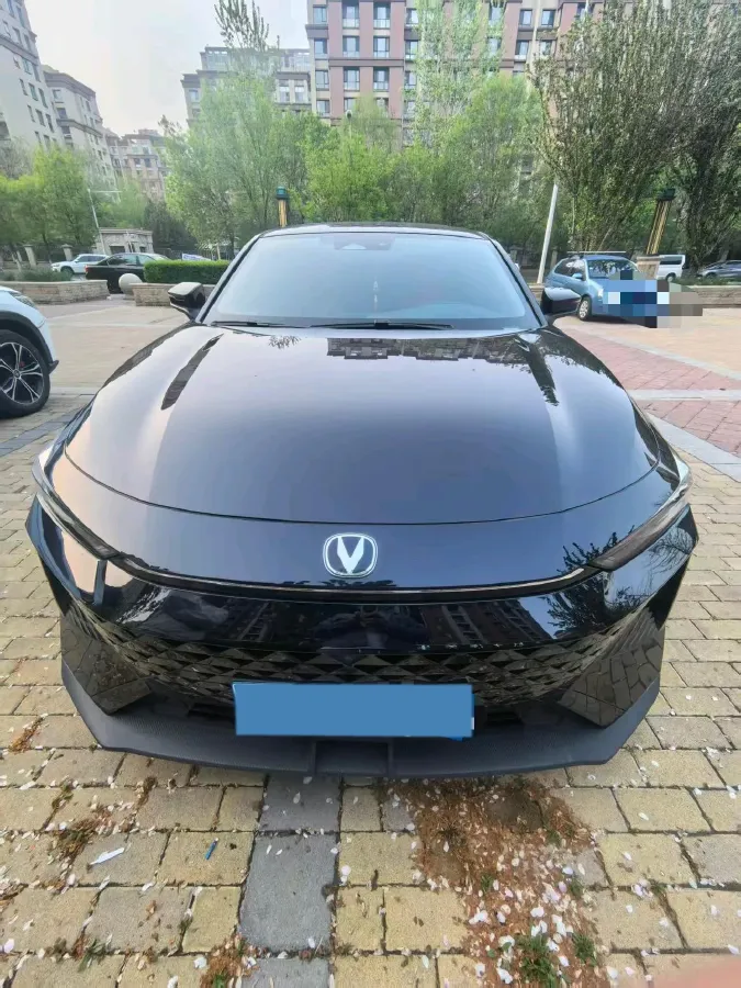 2024 ChangAn UNI-V 1.5T 188HP L4 7DCT,autocango,china used car exporter,china ev exporter,chinese used car exporter,chinese used ev exporter
