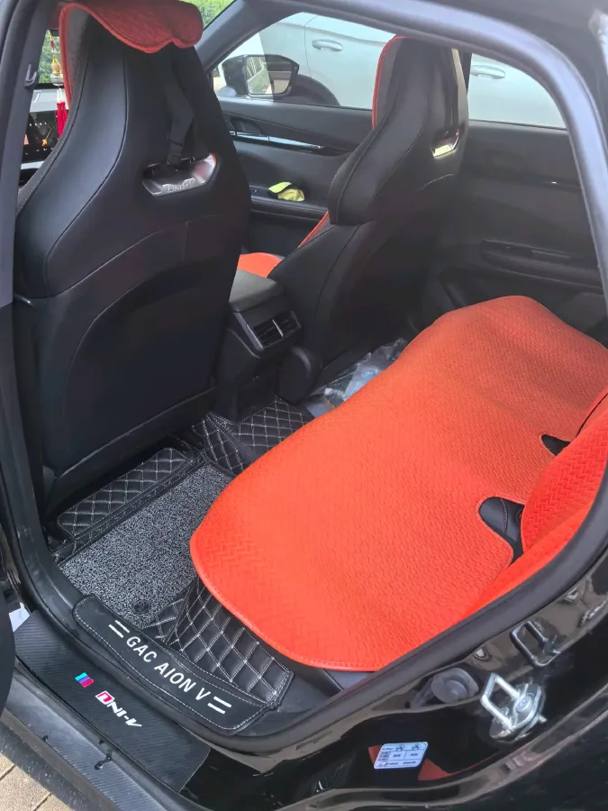 2024 ChangAn UNI-V 1.5T 188HP L4 7DCT,autocango,china used car exporter,china ev exporter,chinese used car exporter,chinese used ev exporter