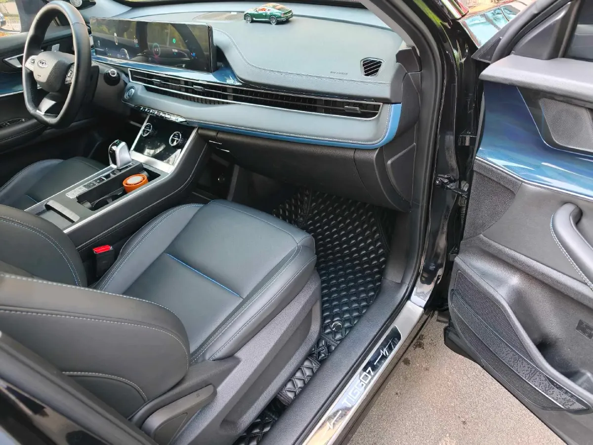 2021 Chery Tiggo 7 Plus 1.6T 197HP L4 7DCT,autocango,china used car exporter,china ev exporter,chinese used car exporter,chinese used ev exporter