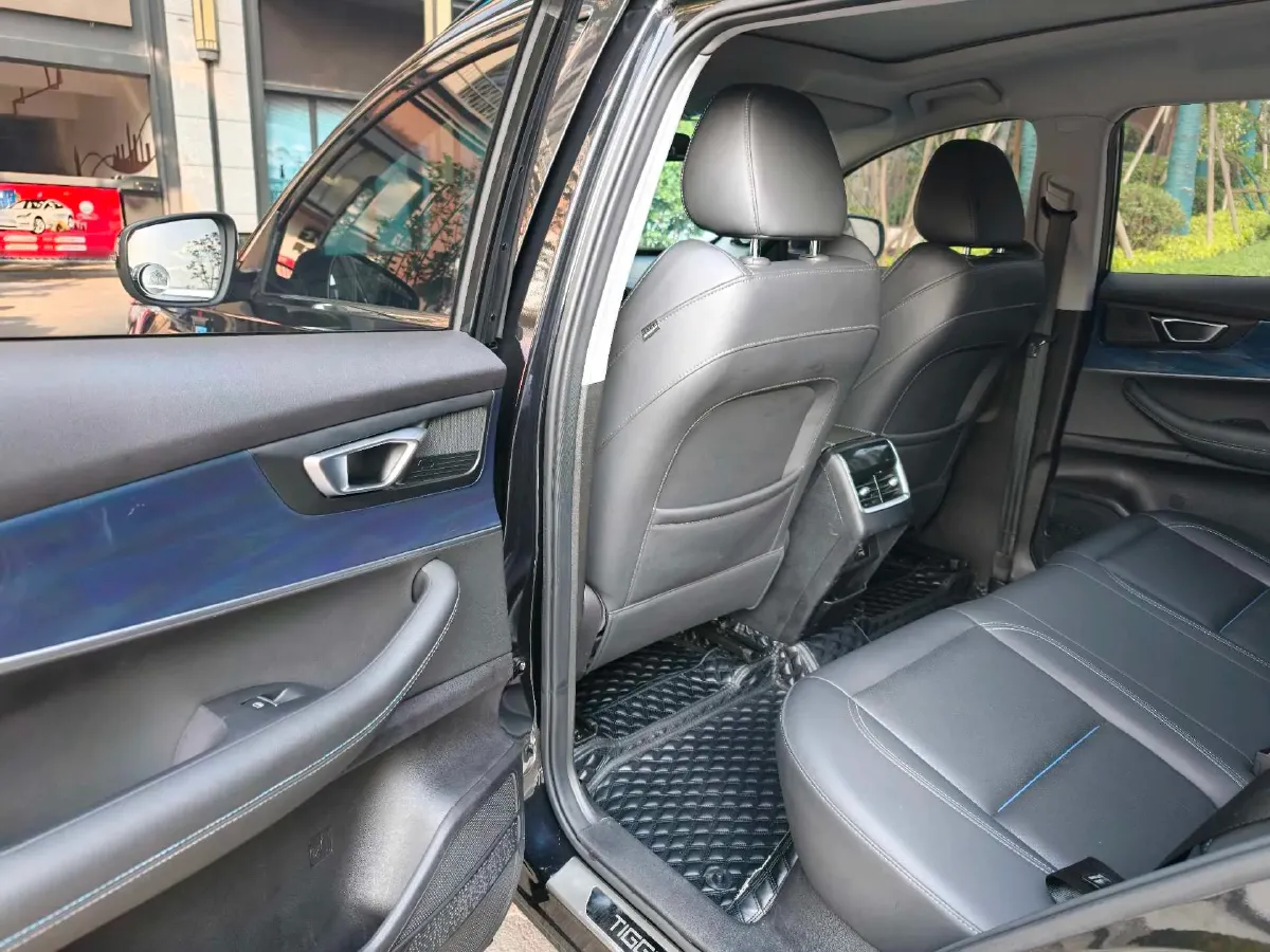 2021 Chery Tiggo 7 Plus 1.6T 197HP L4 7DCT,autocango,china used car exporter,china ev exporter,chinese used car exporter,chinese used ev exporter