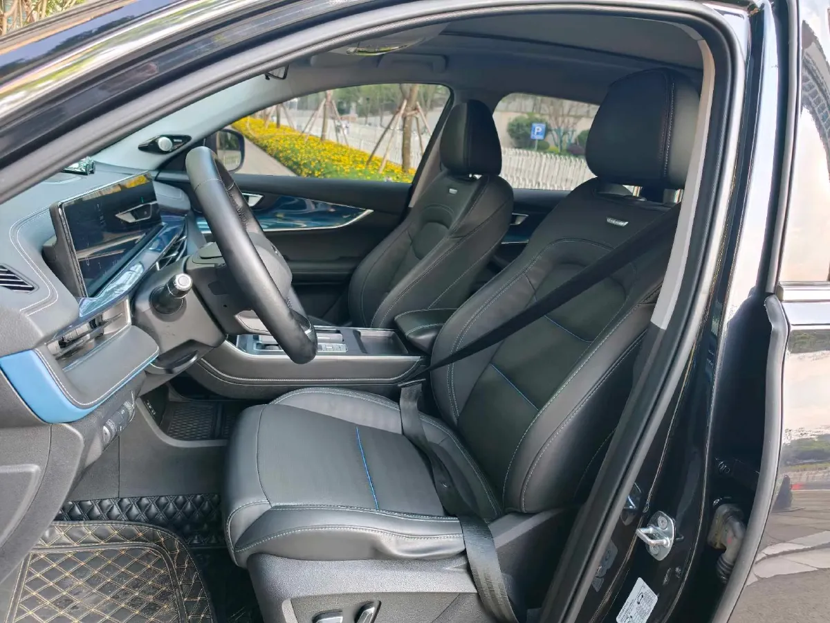 2021 Chery Tiggo 7 Plus 1.6T 197HP L4 7DCT,autocango,china used car exporter,china ev exporter,chinese used car exporter,chinese used ev exporter