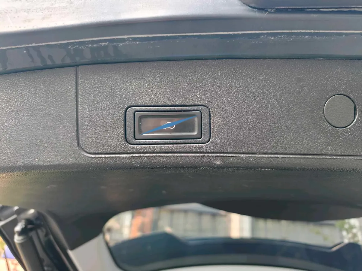 2021 Chery Tiggo 7 Plus 1.6T 197HP L4 7DCT,autocango,china used car exporter,china ev exporter,chinese used car exporter,chinese used ev exporter