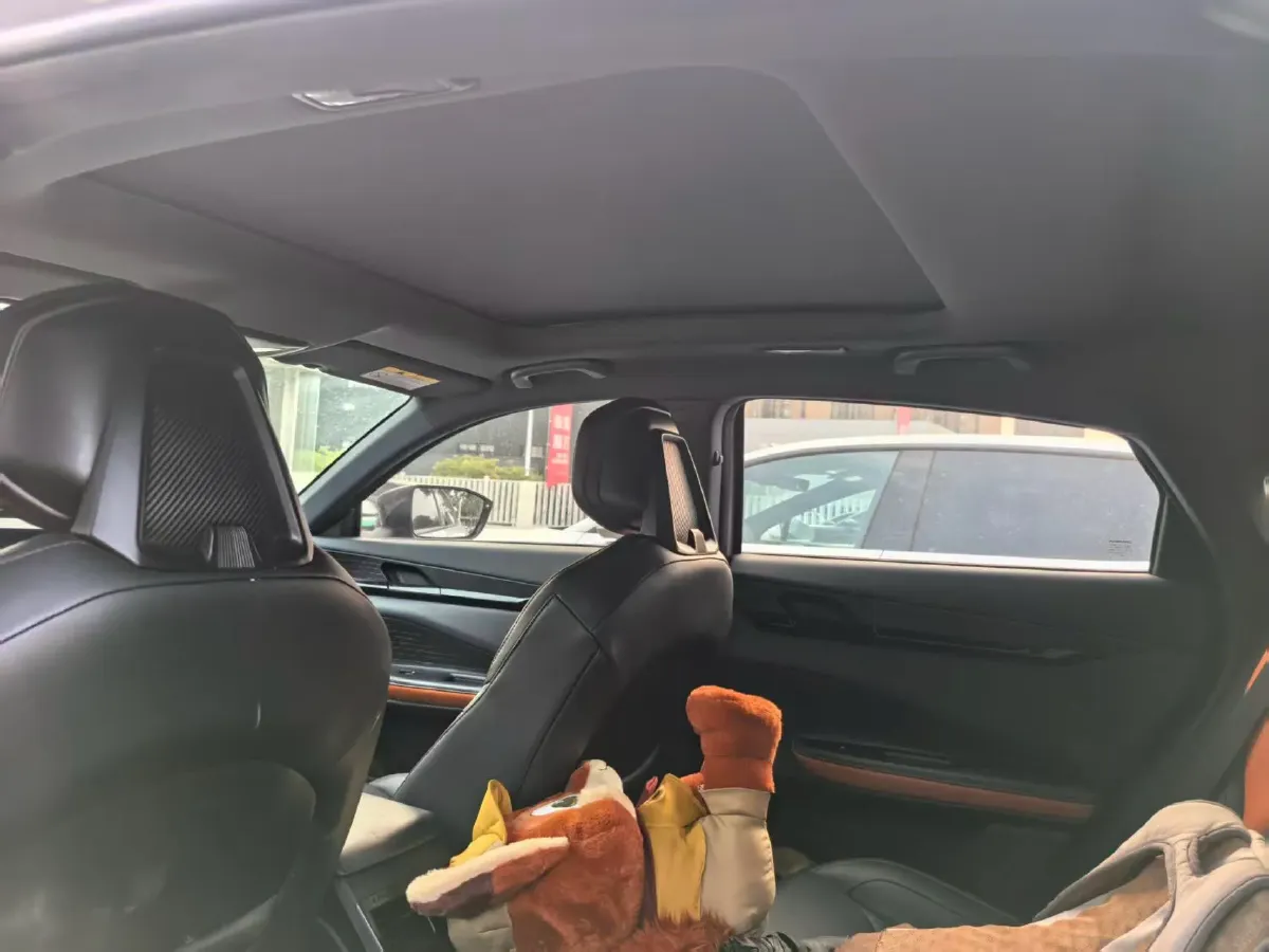 2022 ChangAn UNI-V 1.5T 188HP L4 7DCT,autocango,china used car exporter,china ev exporter,chinese used car exporter,chinese used ev exporter