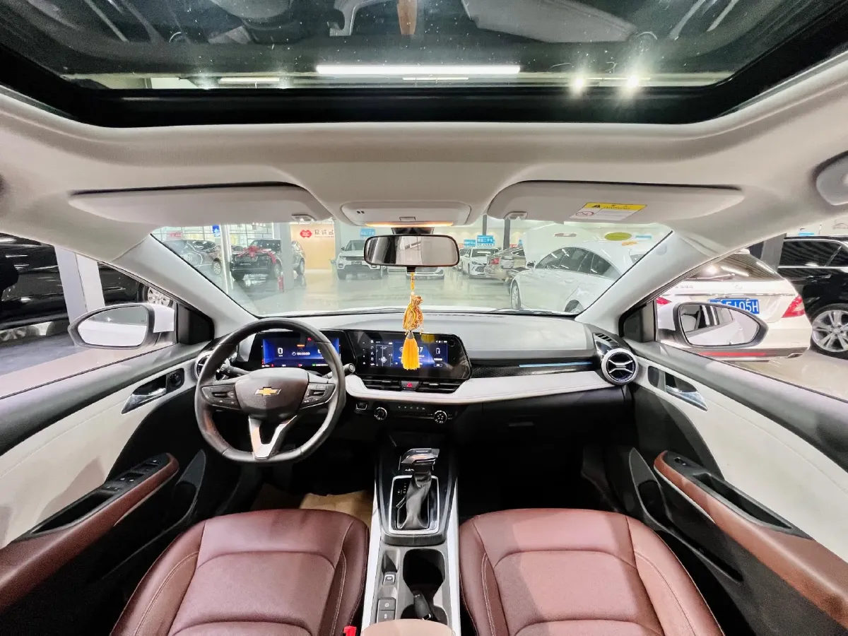 2023 Chevrolet Monza 1.5L 113HP L4 6DCT,autocango,china used car exporter,china ev exporter,chinese used car exporter,chinese used ev exporter