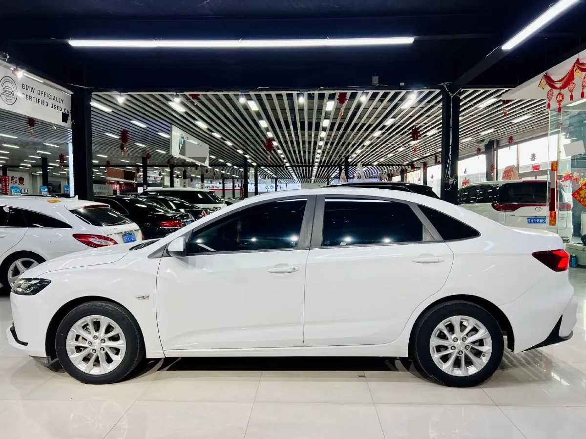 2023 Chevrolet Monza 1.5L 113HP L4 6DCT,autocango,china used car exporter,china ev exporter,chinese used car exporter,chinese used ev exporter