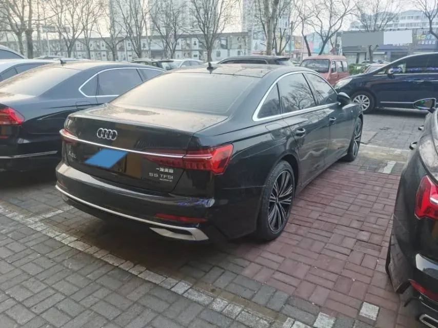 2024 Audi A6L 2.0T 245HP L4 7DCT,autocango,china used car exporter,china ev exporter,chinese used car exporter,chinese used ev exporter