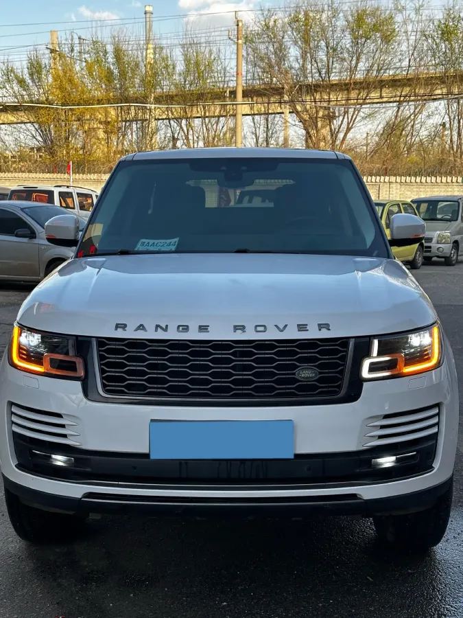 2018 Land Rover Range Rover Evoque 2.0T 241HP L4 9AT,autocango,china used car exporter,china ev exporter,chinese used car exporter,chinese used ev exporter