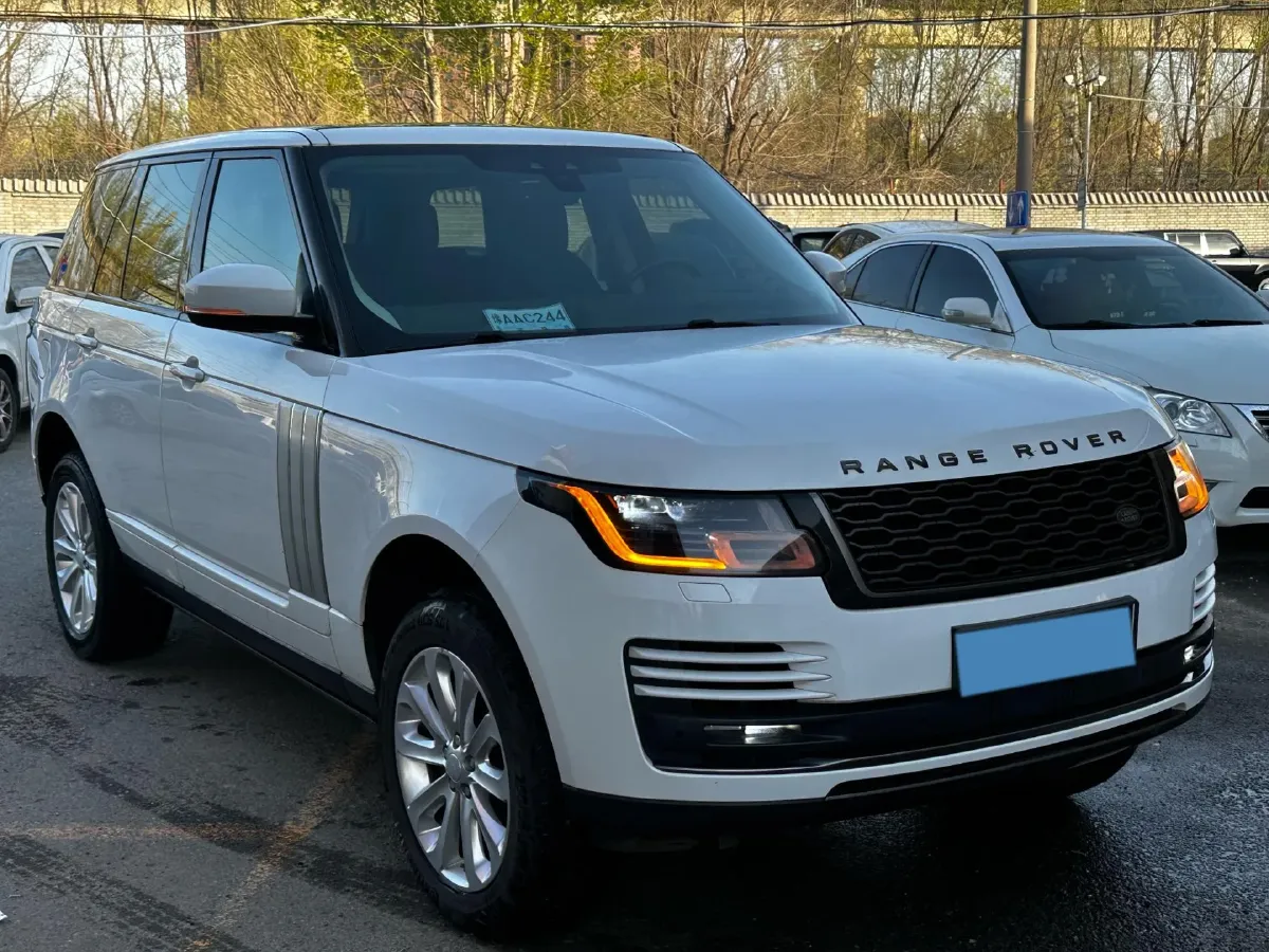 2018 Land Rover Range Rover Evoque 2.0T 241HP L4 9AT,autocango,china used car exporter,china ev exporter,chinese used car exporter,chinese used ev exporter