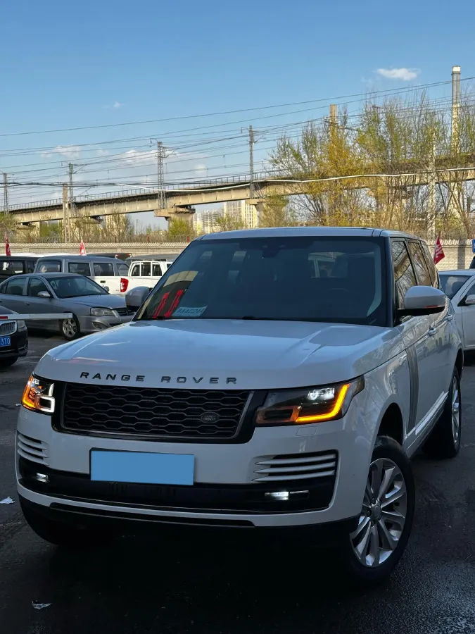 2018 Land Rover Range Rover Evoque 2.0T 241HP L4 9AT,autocango,china used car exporter,china ev exporter,chinese used car exporter,chinese used ev exporter