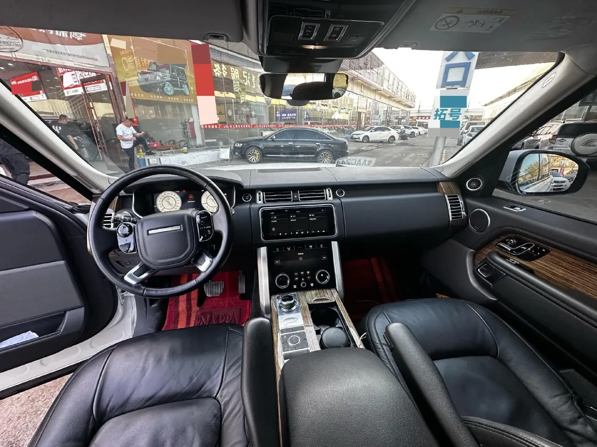 2018 Land Rover Range Rover Evoque 2.0T 241HP L4 9AT,autocango,china used car exporter,china ev exporter,chinese used car exporter,chinese used ev exporter