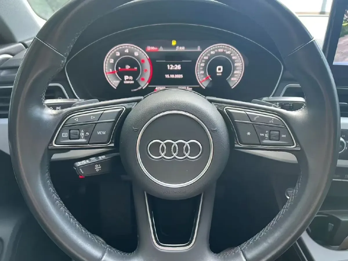 2022 Audi A4L 2.0T 190HP L4 7DCT,autocango,china used car exporter,china ev exporter,chinese used car exporter,chinese used ev exporter