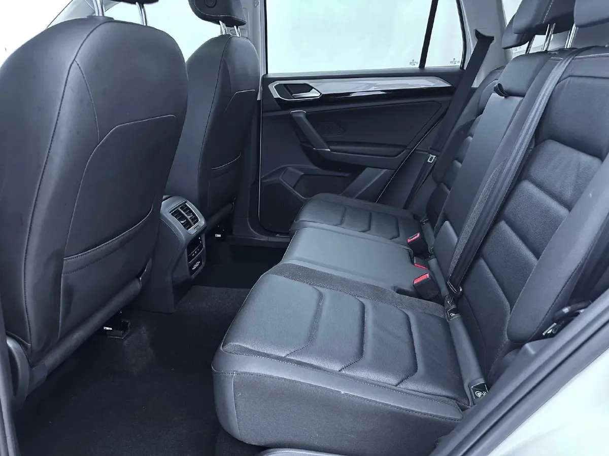 2022 Volkswagen Tayron 1.4T 150HP L4 7DCT,autocango,china used car exporter,china ev exporter,chinese used car exporter,chinese used ev exporter