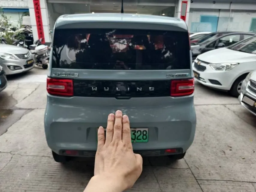 2021 WuLing HongGuang MINI EV BEV 13.9KWH,autocango,china used car exporter,china ev exporter,chinese used car exporter,chinese used ev exporter