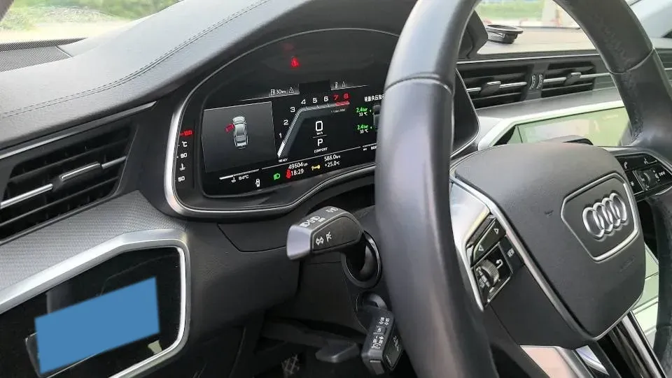 2022 Audi A7 2.0T 245HP L4 7DCT,autocango,china used car exporter,china ev exporter,chinese used car exporter,chinese used ev exporter