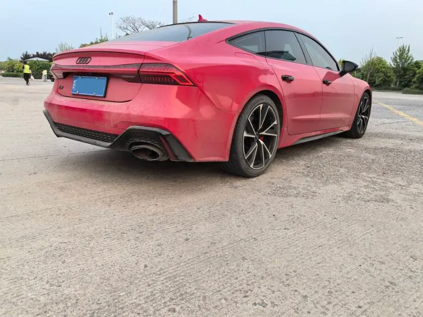 2022 Audi A7 2.0T 245HP L4 7DCT,autocango,china used car exporter,china ev exporter,chinese used car exporter,chinese used ev exporter