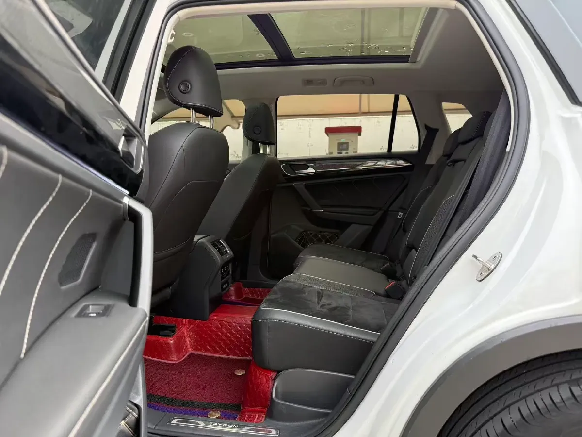 2022 Volkswagen Tayron 2.0T 220HP L4 7DCT,autocango,china used car exporter,china ev exporter,chinese used car exporter,chinese used ev exporter