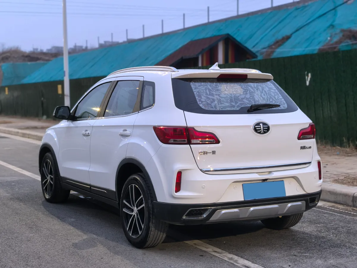 2018 Bestune X40 1.6L 114HP L4 6AT,autocango,china used car exporter,china ev exporter,chinese used car exporter,chinese used ev exporter
