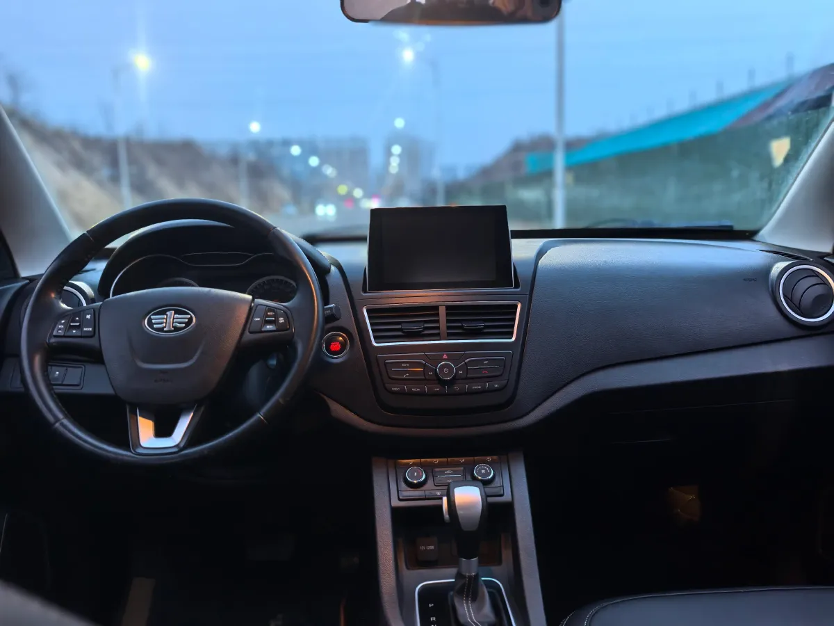 2018 Bestune X40 1.6L 114HP L4 6AT,autocango,china used car exporter,china ev exporter,chinese used car exporter,chinese used ev exporter