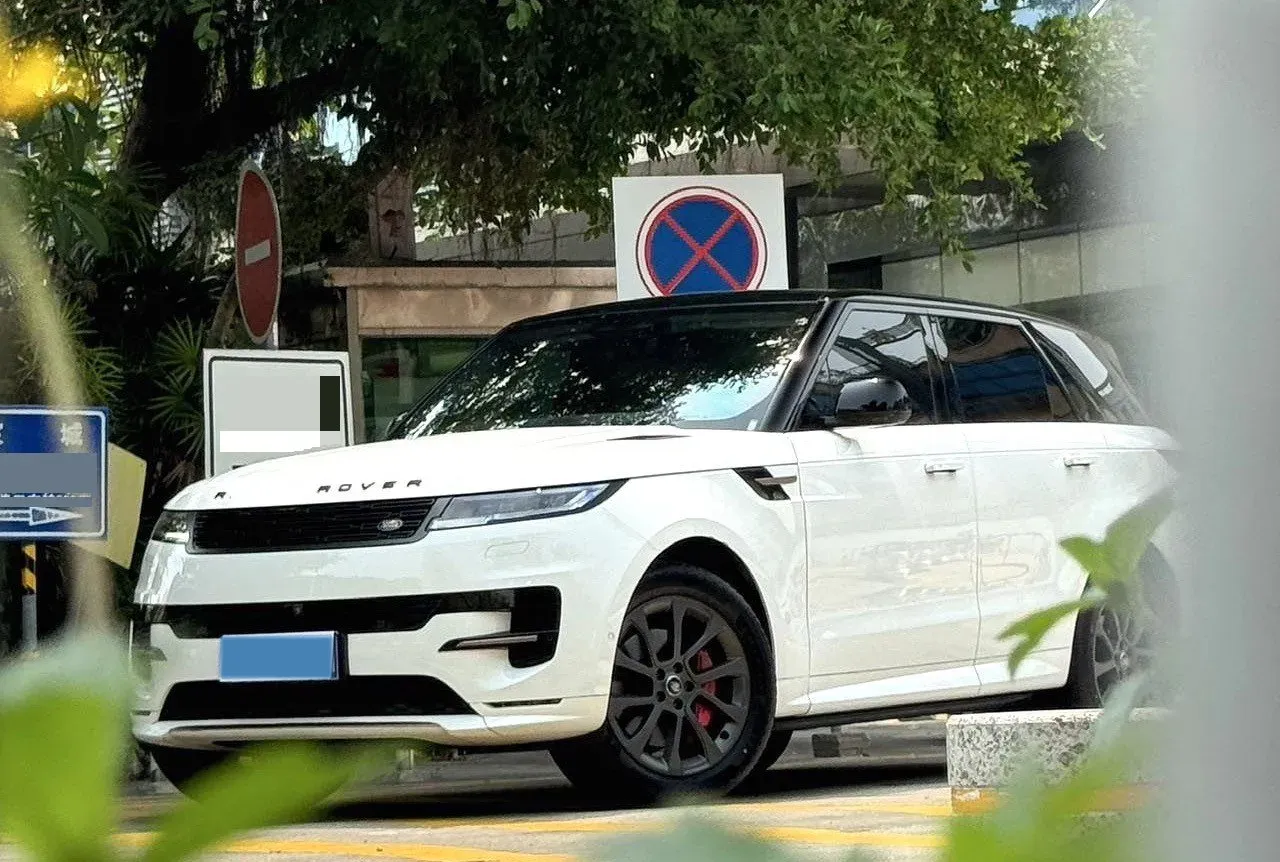 2024 Land Rover Range Rover Sport 3.0T 400HP L6 8AT,autocango,china used car exporter,china ev exporter,chinese used car exporter,chinese used ev exporter