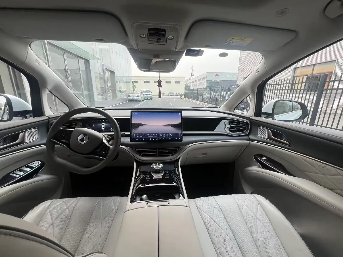 2022 Mercedes-Benz GLC Class 2.0T 197HP L4 9AT,autocango,china used car exporter,china ev exporter,chinese used car exporter,chinese used ev exporter