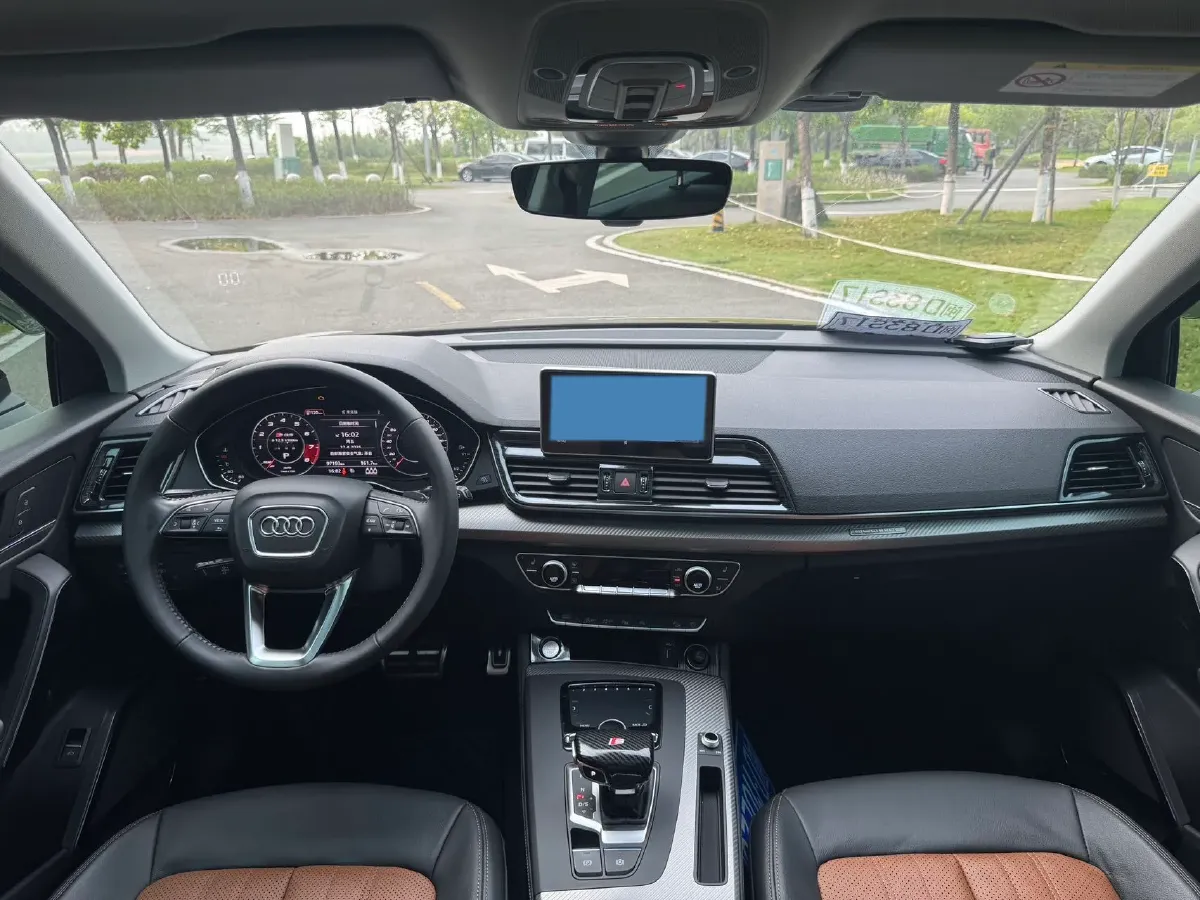 2020 Audi Q5L 2.0T 252HP L4 7DCT,autocango,china used car exporter,china ev exporter,chinese used car exporter,chinese used ev exporter