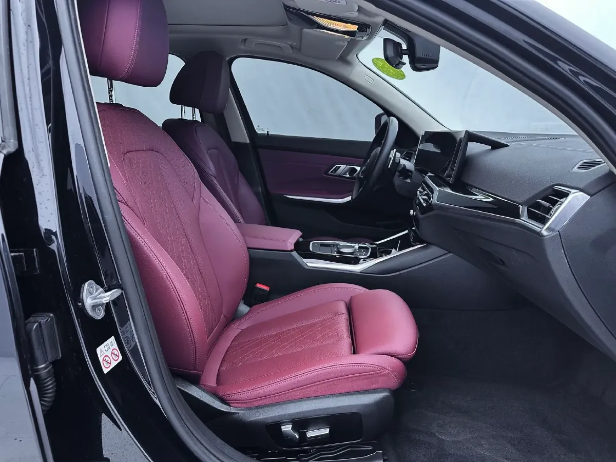 2023 BMW 3 Series 2.0T 156HP L4 8AT,autocango,china used car exporter,china ev exporter,chinese used car exporter,chinese used ev exporter