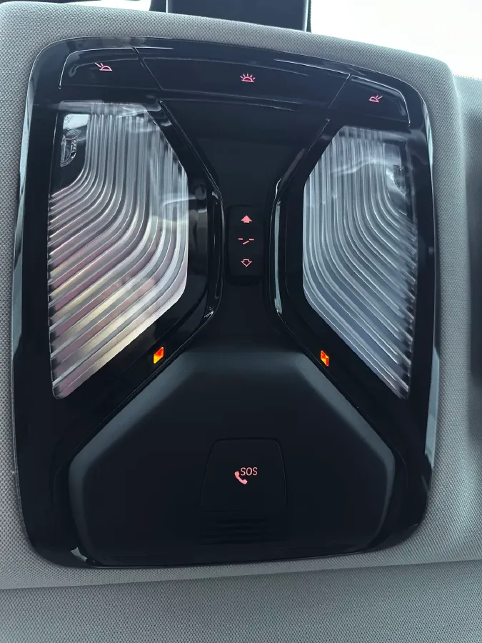 2023 BMW 3 Series 2.0T 156HP L4 8AT,autocango,china used car exporter,china ev exporter,chinese used car exporter,chinese used ev exporter