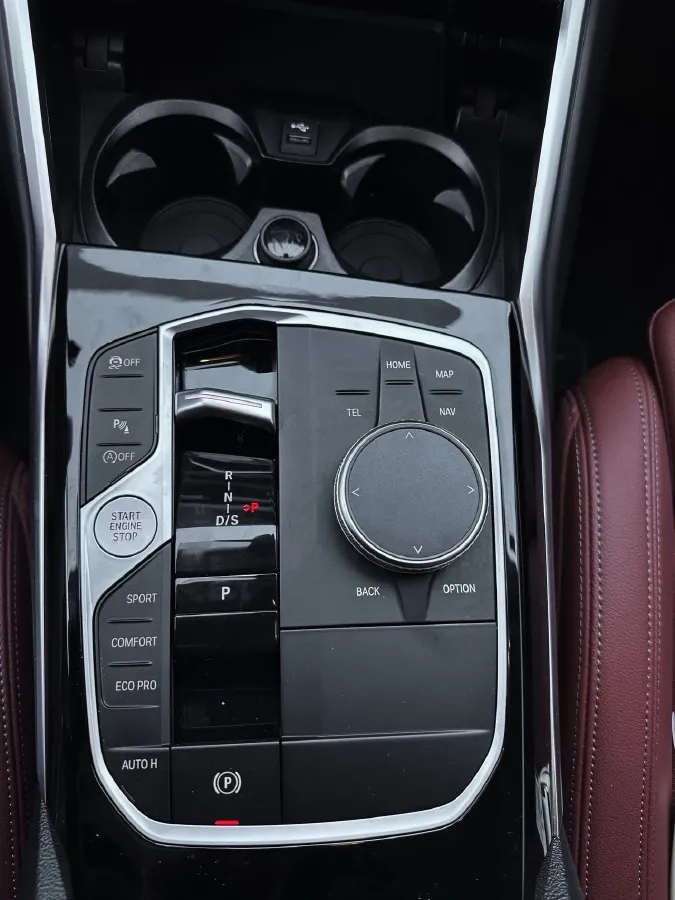 2023 BMW 3 Series 2.0T 156HP L4 8AT,autocango,china used car exporter,china ev exporter,chinese used car exporter,chinese used ev exporter