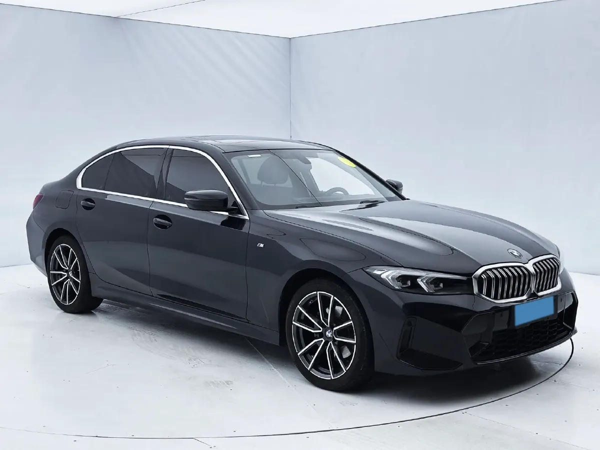 2023 BMW 3 Series 2.0T 156HP L4 8AT,autocango,china used car exporter,china ev exporter,chinese used car exporter,chinese used ev exporter