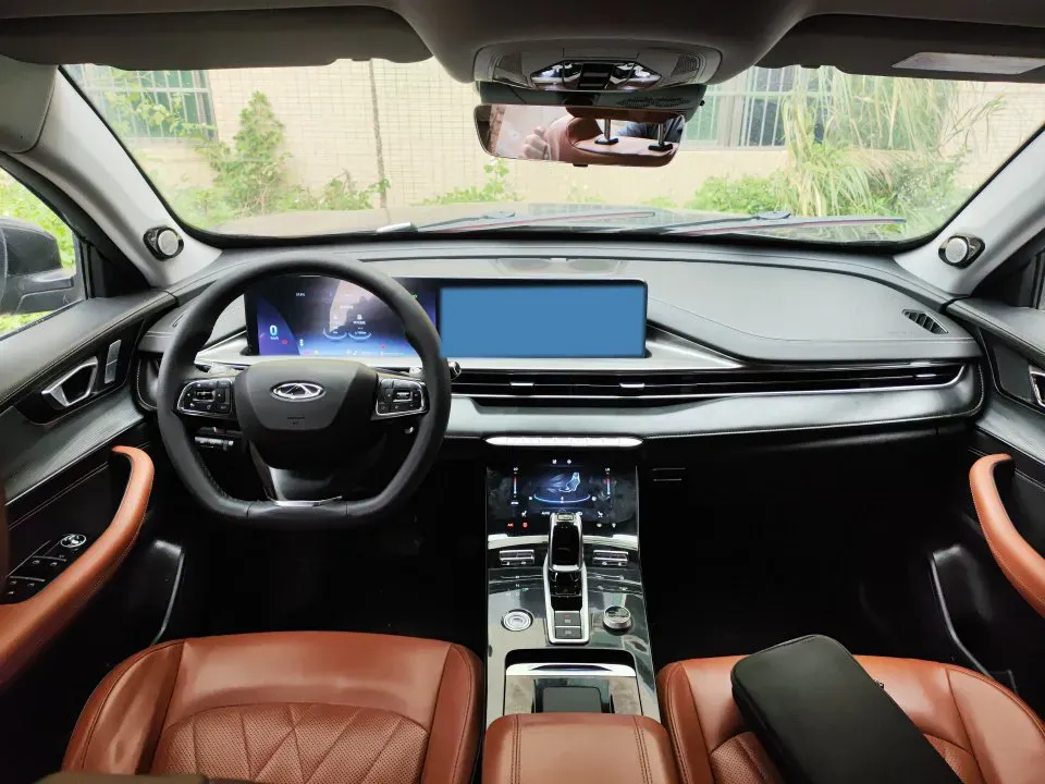 2021 Chery Tiggo 8 Plus 1.6T 197HP L4 7DCT,autocango,china used car exporter,china ev exporter,chinese used car exporter,chinese used ev exporter