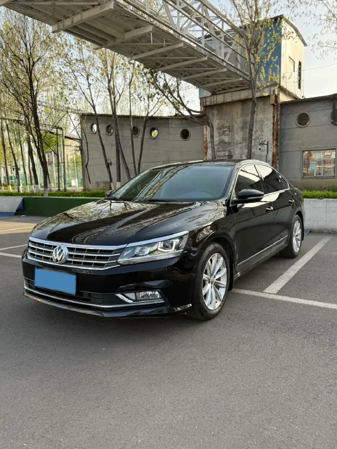 2017 Volkswagen Passat 1.8T 180HP L4 7DCT,autocango,china used car exporter,china ev exporter,chinese used car exporter,chinese used ev exporter