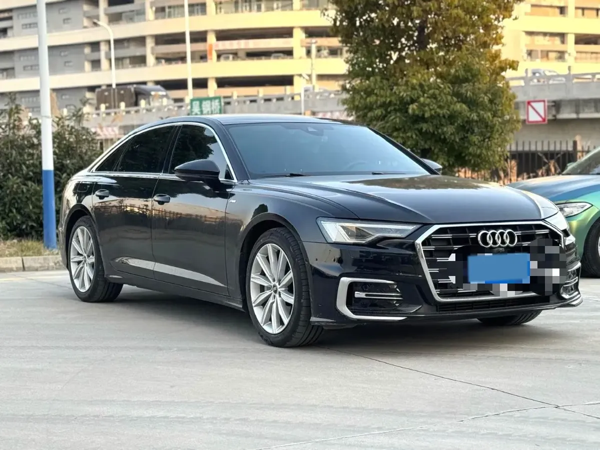 2023 Audi A6L 2.0T 245HP L4 7DCT,autocango,china used car exporter,china ev exporter,chinese used car exporter,chinese used ev exporter