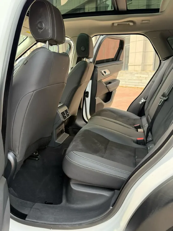 2020 Land Rover Range Rover Velar 2.0T 250HP L4 8AT,autocango,china used car exporter,china ev exporter,chinese used car exporter,chinese used ev exporter