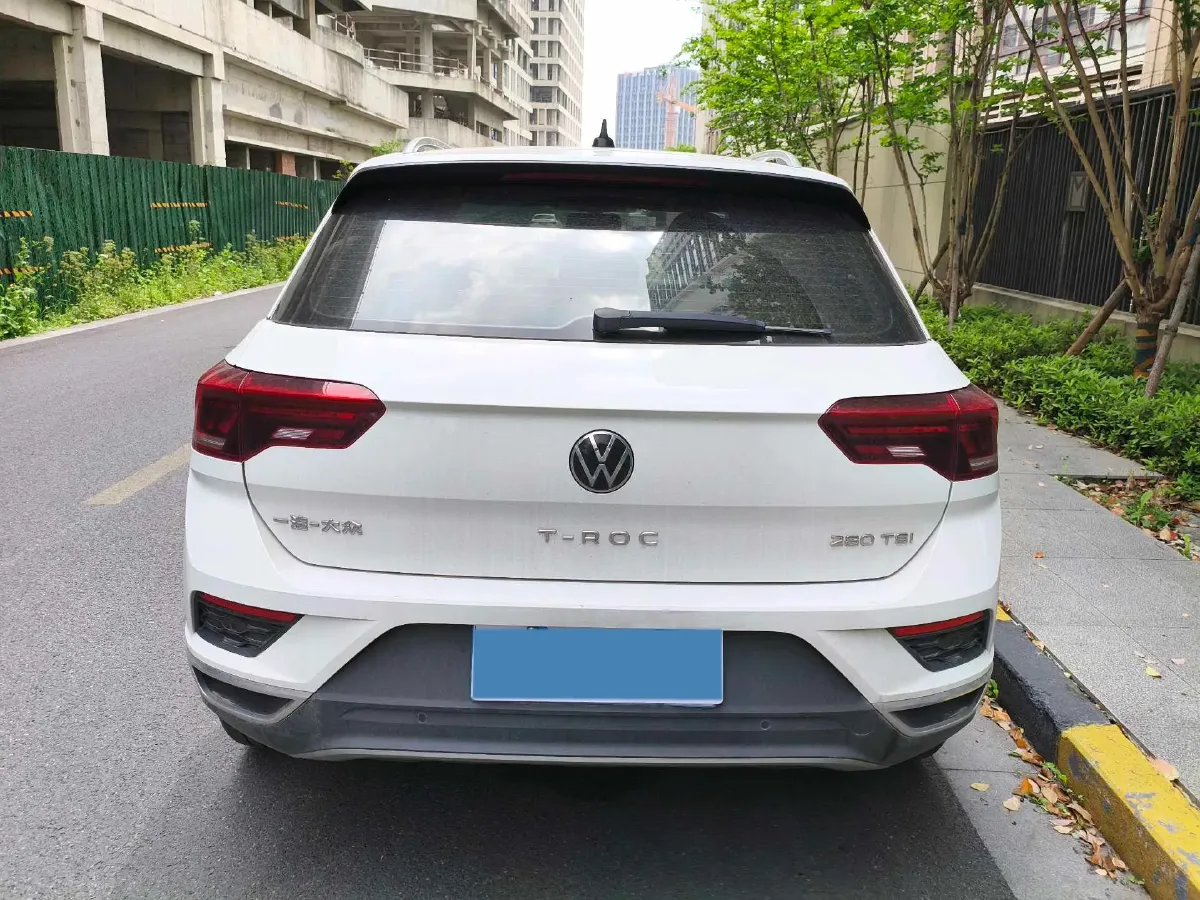 2022 Volkswagen T-Roc 1.4T 150HP L4 7DCT,autocango,china used car exporter,china ev exporter,chinese used car exporter,chinese used ev exporter