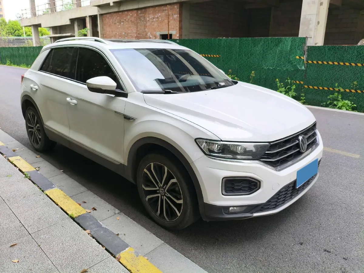 2022 Volkswagen T-Roc 1.4T 150HP L4 7DCT,autocango,china used car exporter,china ev exporter,chinese used car exporter,chinese used ev exporter