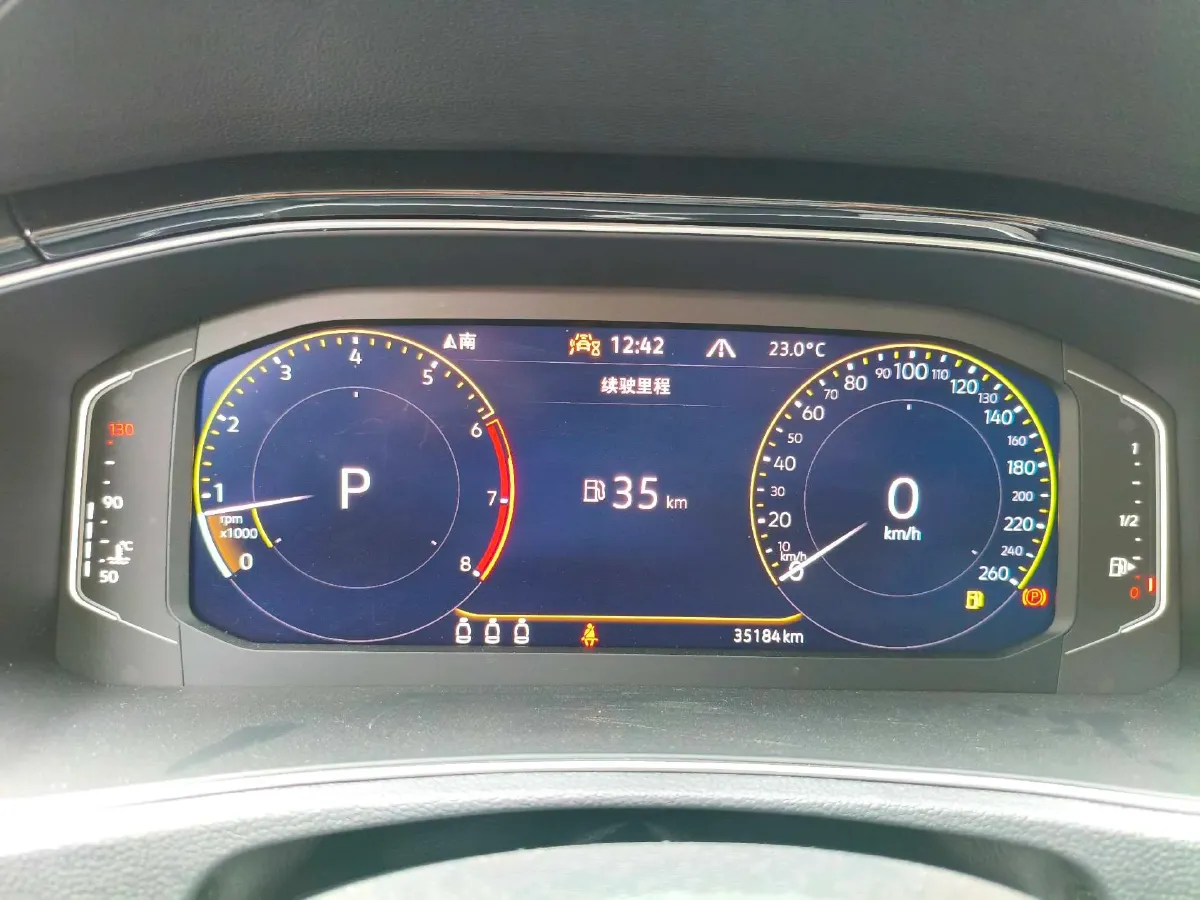 2022 Volkswagen T-Roc 1.4T 150HP L4 7DCT,autocango,china used car exporter,china ev exporter,chinese used car exporter,chinese used ev exporter