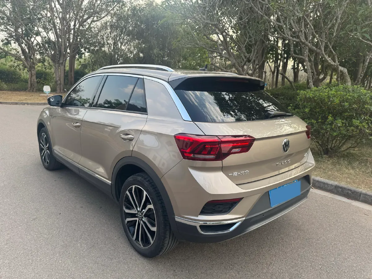 2022 Volkswagen T-Roc 1.4T 150HP L4 7DCT,autocango,china used car exporter,china ev exporter,chinese used car exporter,chinese used ev exporter