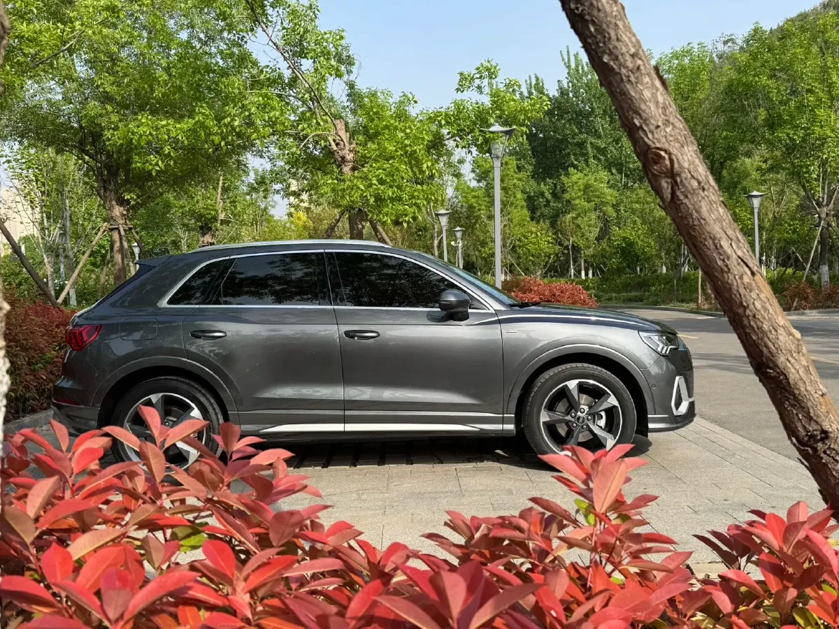 2023 Audi Q3 1.4T 150HP L4 7DCT,autocango,china used car exporter,china ev exporter,chinese used car exporter,chinese used ev exporter