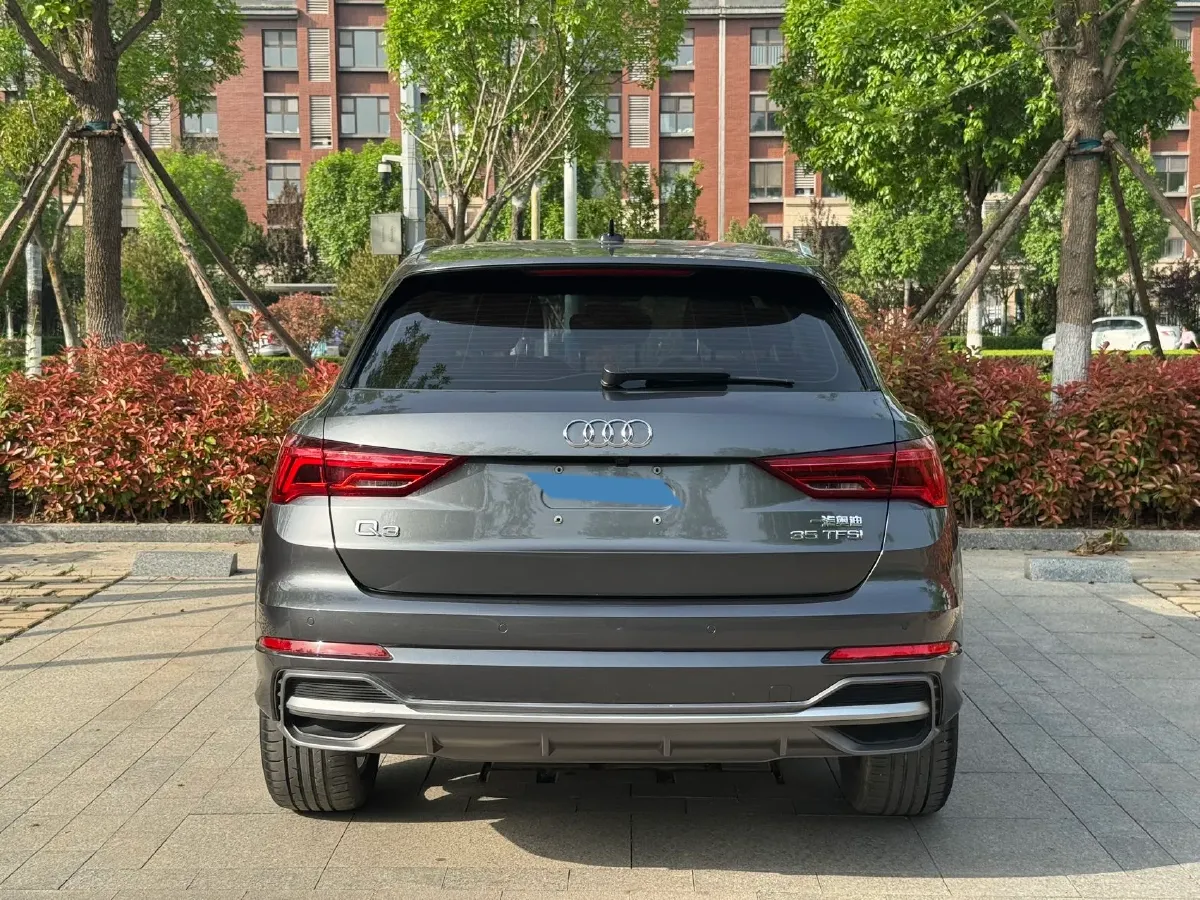 2023 Audi Q3 1.4T 150HP L4 7DCT,autocango,china used car exporter,china ev exporter,chinese used car exporter,chinese used ev exporter