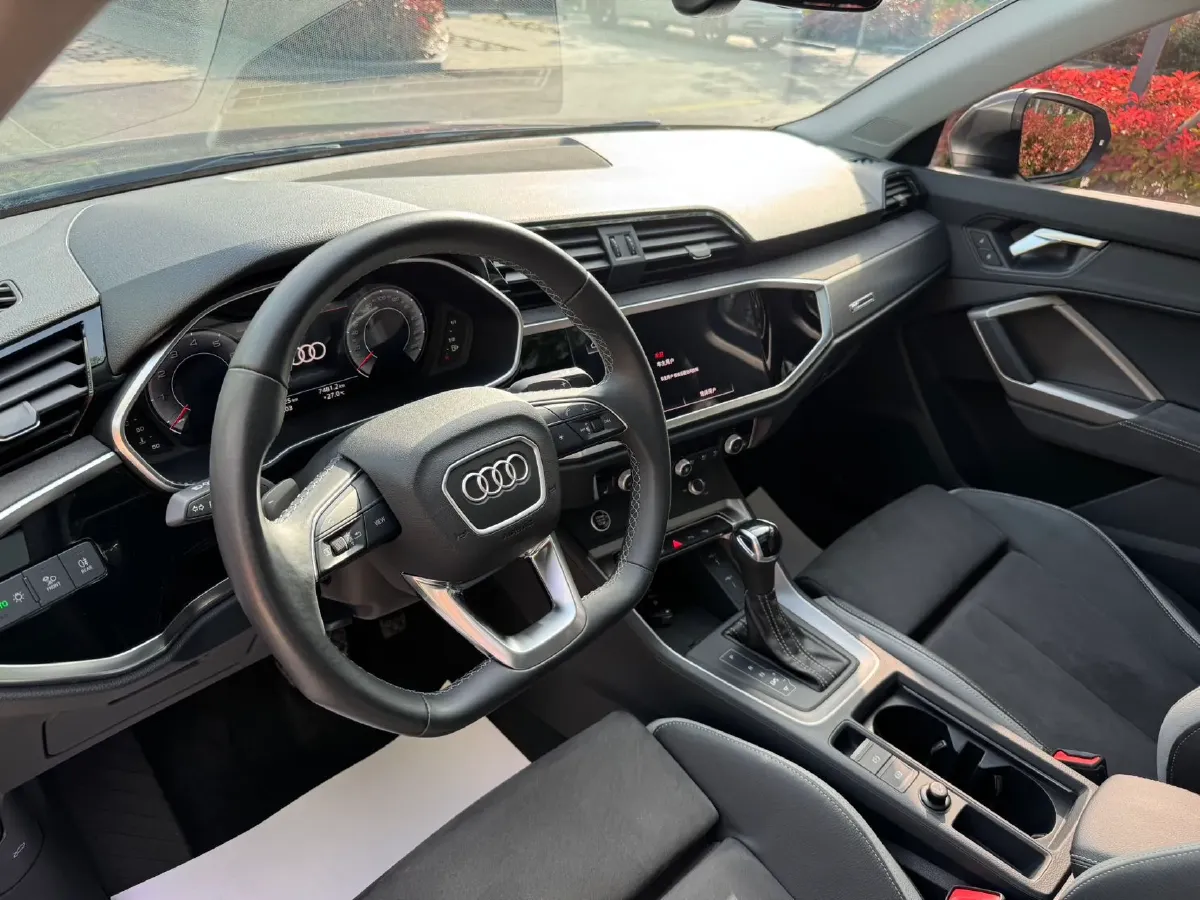 2023 Audi Q3 1.4T 150HP L4 7DCT,autocango,china used car exporter,china ev exporter,chinese used car exporter,chinese used ev exporter