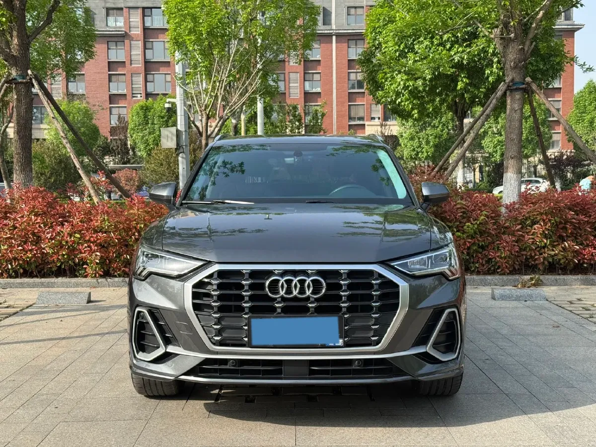 2023 Audi Q3 1.4T 150HP L4 7DCT,autocango,china used car exporter,china ev exporter,chinese used car exporter,chinese used ev exporter