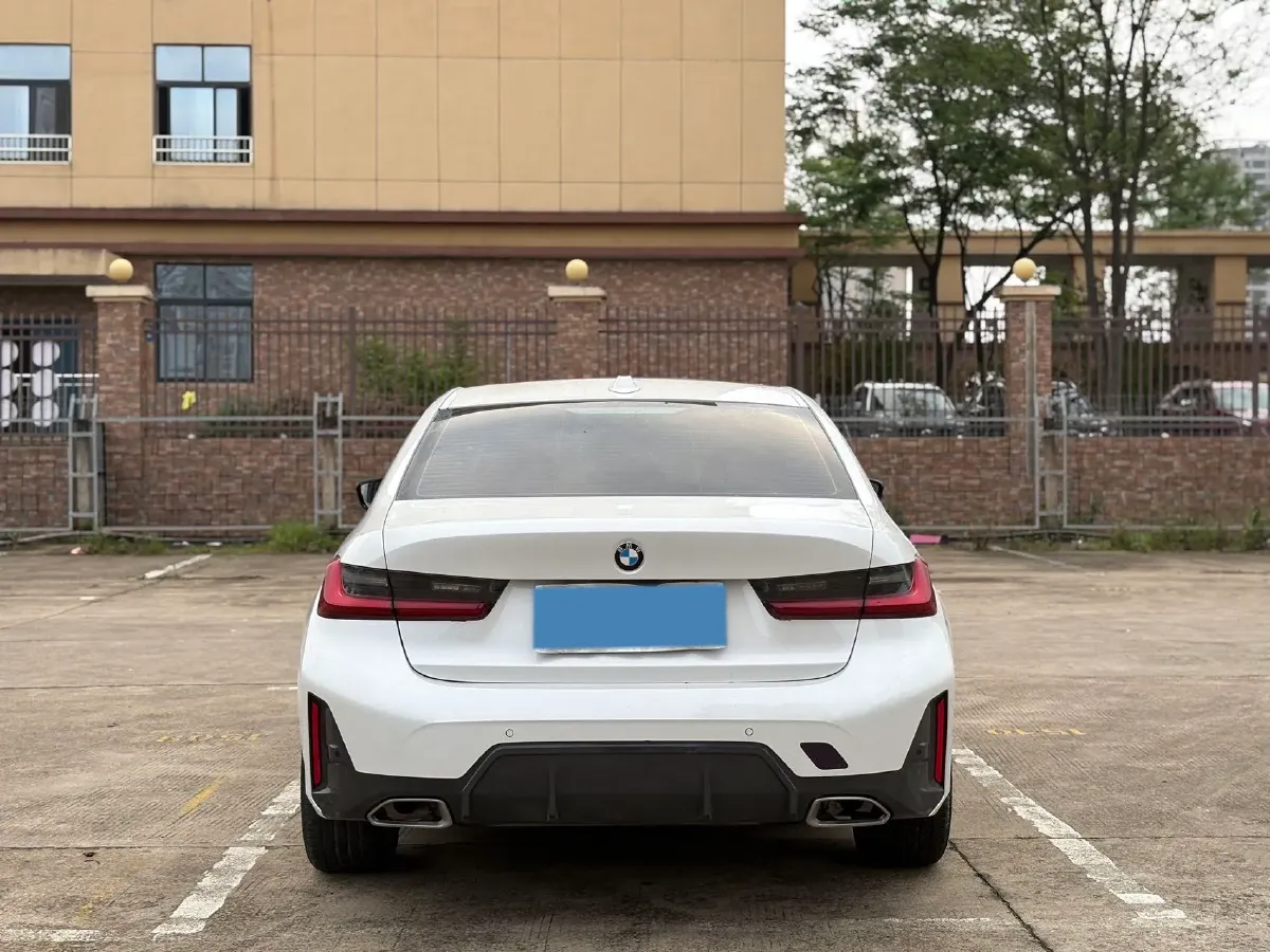 2023 BMW 3 Series 2.0T 184HP L4 8AT,autocango,china used car exporter,china ev exporter,chinese used car exporter,chinese used ev exporter