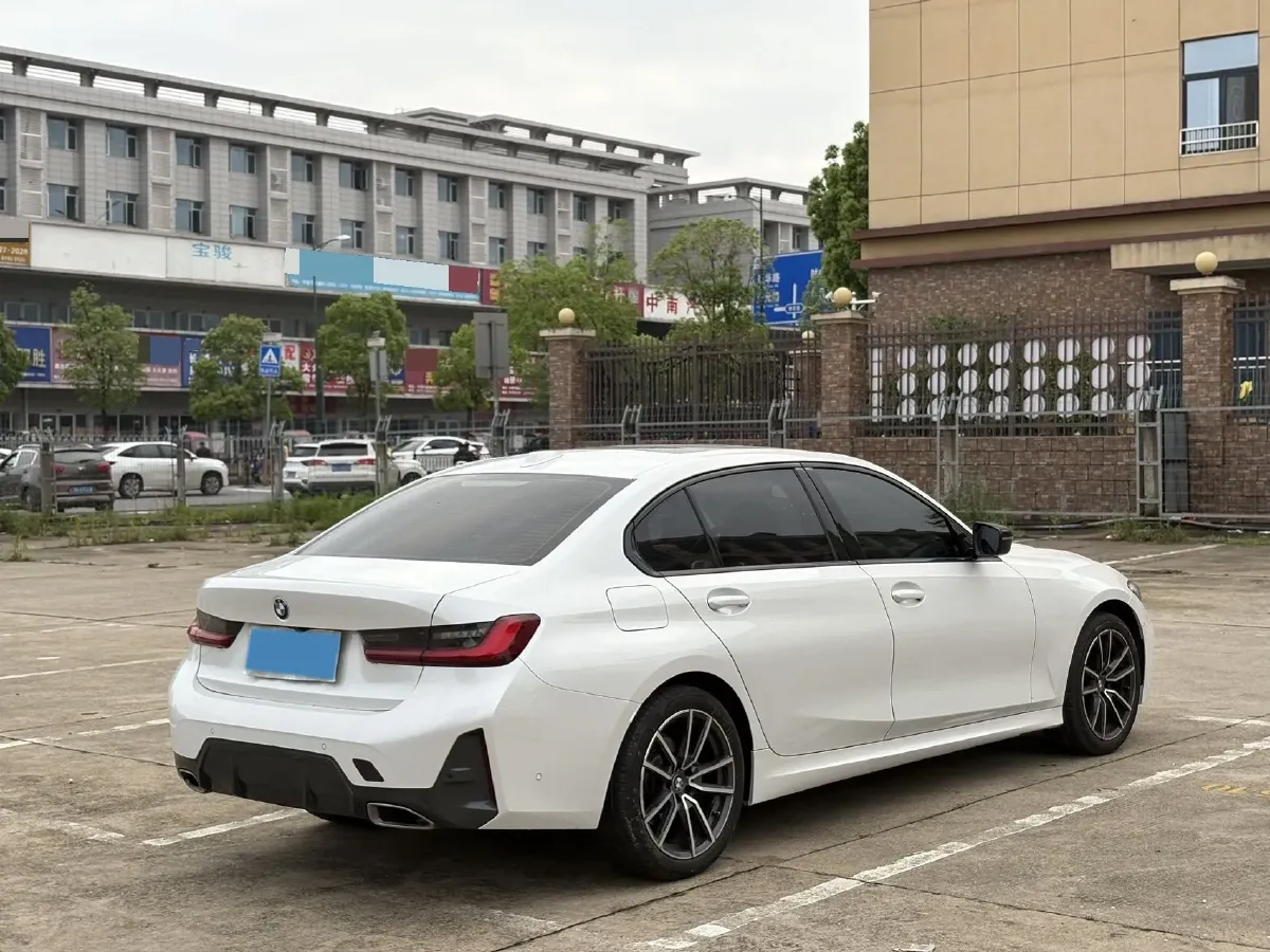 2023 BMW 3 Series 2.0T 184HP L4 8AT,autocango,china used car exporter,china ev exporter,chinese used car exporter,chinese used ev exporter