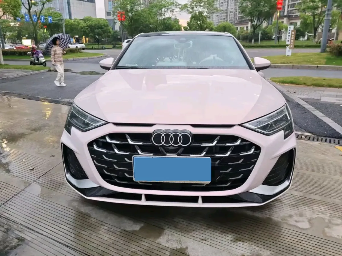 2025 Audi A3 1.5T 160HP L4 7DCT,autocango,china used car exporter,china ev exporter,chinese used car exporter,chinese used ev exporter
