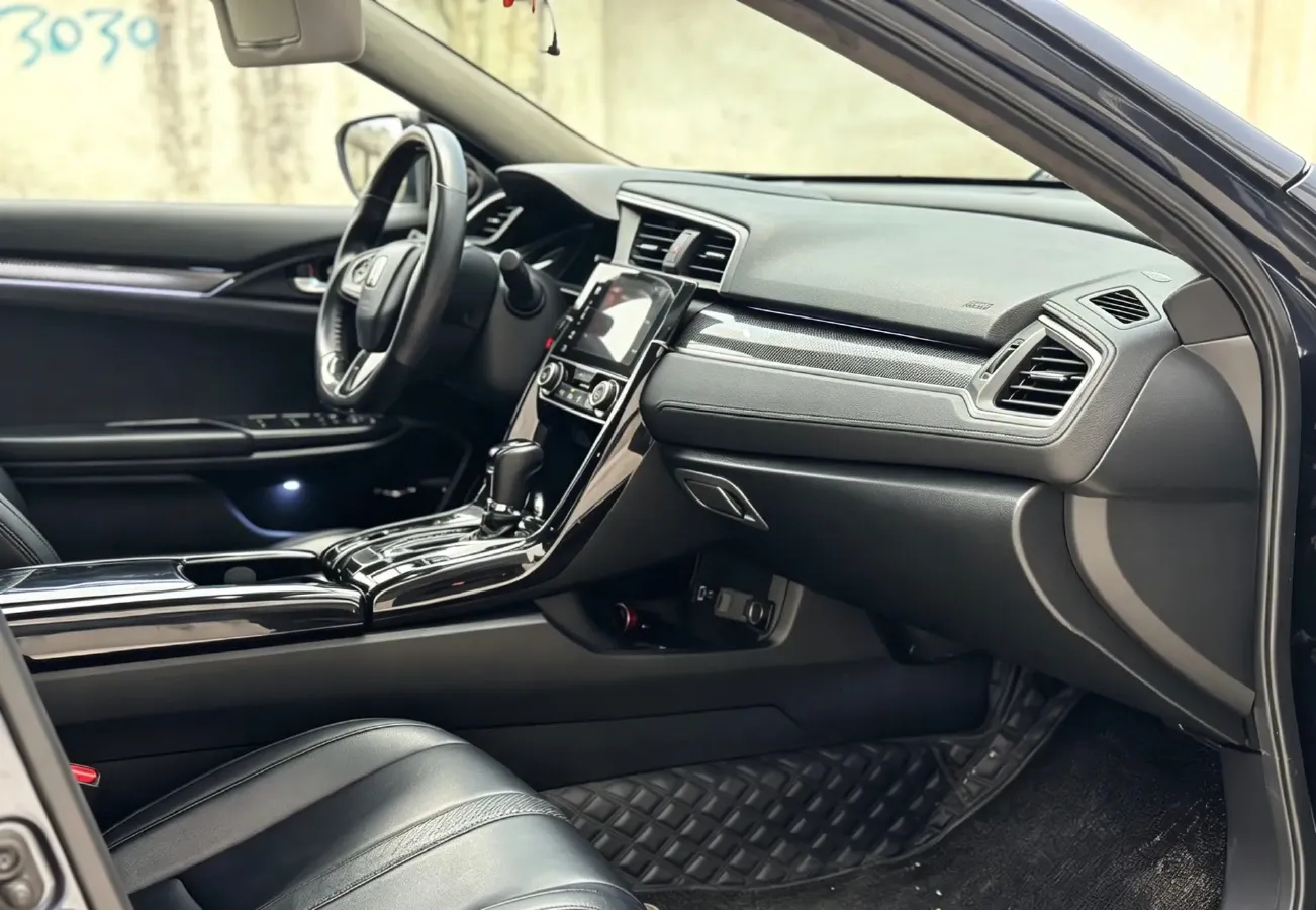 2019 Honda Civic 1.5T 177HP L4 CVT,autocango,china used car exporter,china ev exporter,chinese used car exporter,chinese used ev exporter