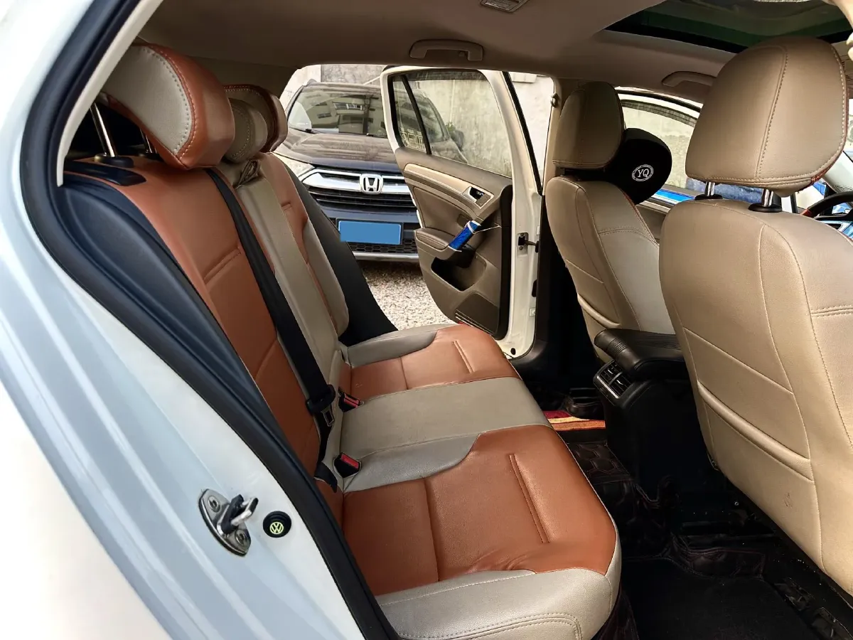 2022 Chery Tiggo 8 1.5T 156HP L4 6DCT,autocango,china used car exporter,china ev exporter,chinese used car exporter,chinese used ev exporter