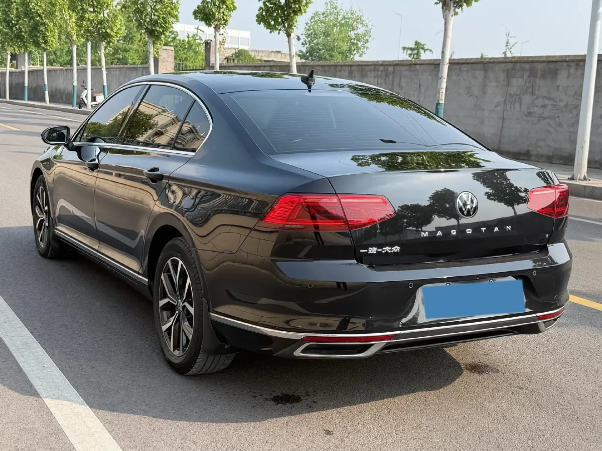 2020 Volkswagen Magotan 2.0T 186HP L4 7DCT,autocango,china used car exporter,china ev exporter,chinese used car exporter,chinese used ev exporter