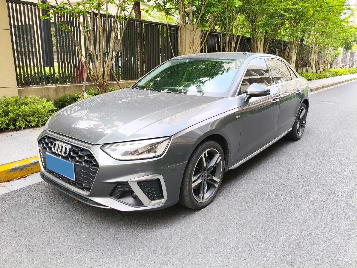 2020 Audi A4L 2.0T 190HP L4 7DCT,autocango,china used car exporter,china ev exporter,chinese used car exporter,chinese used ev exporter